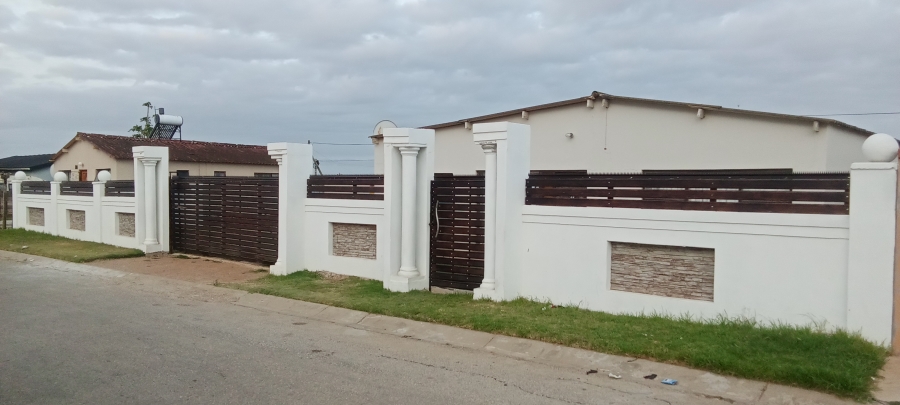 3 Bedroom Property for Sale in Kwa Nobuhle Eastern Cape